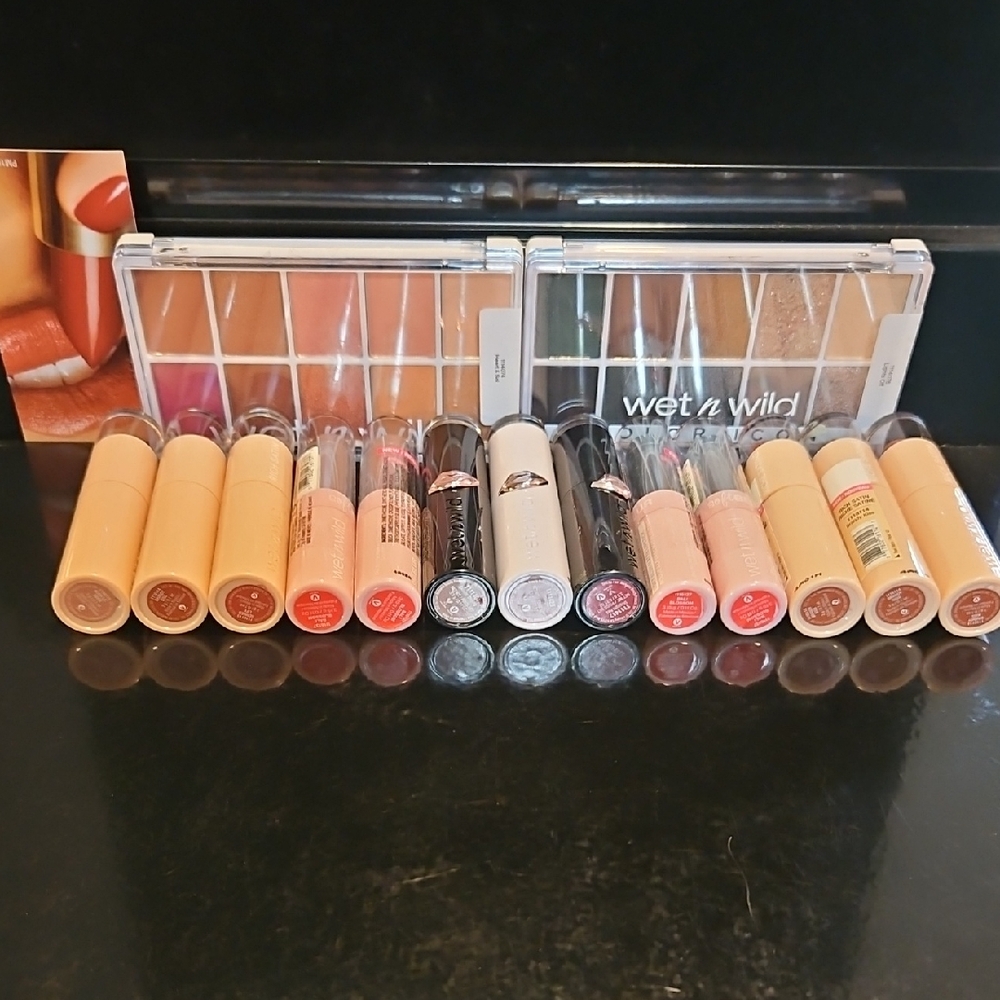 Wet n Wild Pink and Cream Lipstick Makeup